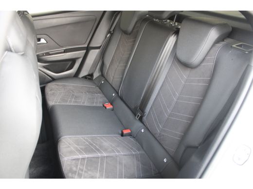 Opel Mokka 1.2 Turbo Ultimate | Camera | Alcantara bekleding | Adaptive cruise | Keyless | Stoel- & stuurver... ActivLease financial lease