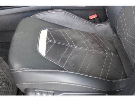 Opel Mokka 1.2 Turbo Ultimate | Camera | Alcantara bekleding | Adaptive cruise | Stoel- & stuurverwarming | ActivLease financial lease