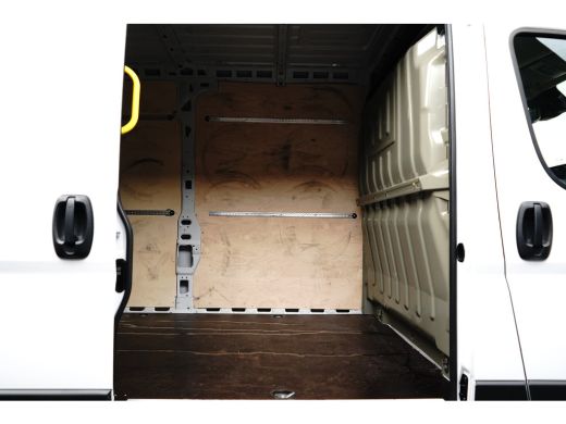 Opel Movano 2.2D 140 S&S L3H2 3.5t Camera | Ingerichte Laadruimte | Cruise | Airco | 3 Zits! | DAB | Dodehoek... ActivLease financial lease