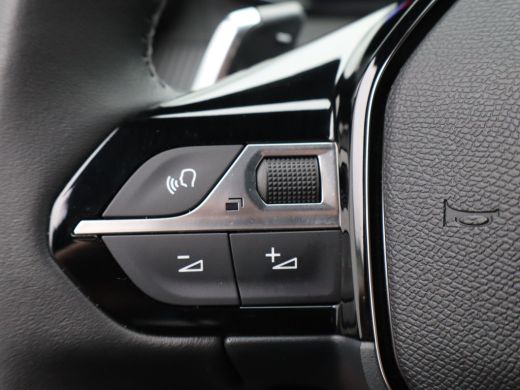 Peugeot 2008 1.2 Hybrid 145 Allure | 360 camera | Adaptive Cruise | Apple Carplay/Android Auto ActivLease financial lease