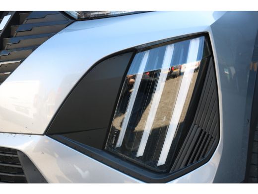 Peugeot 2008 1.2 Hybrid 145 Allure | Navi | Camera | Ad. Cruise control | LED | PDC V+A | DAB | Keyless | ActivLease financial lease