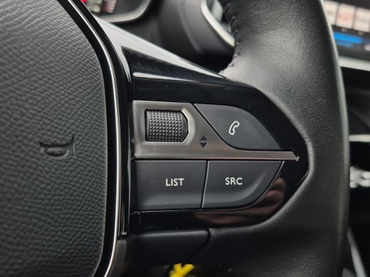 Peugeot 2008 1.2 PureTech Blue Lease Active Full map navigatie | Parkeersensoren | Carplay/android auto | Crui... ActivLease financial lease