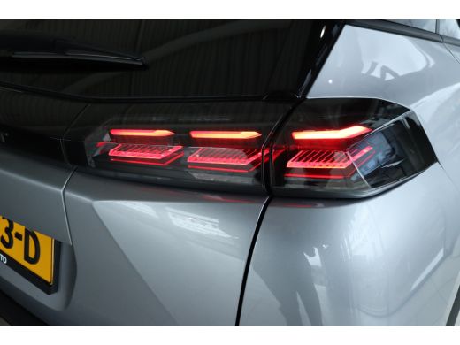 Peugeot 2008 1.2 Turbo 100 Allure | Cruise Control | Navigatie | Keyless | Sensoren | Carplay | Climate | LED ... ActivLease financial lease