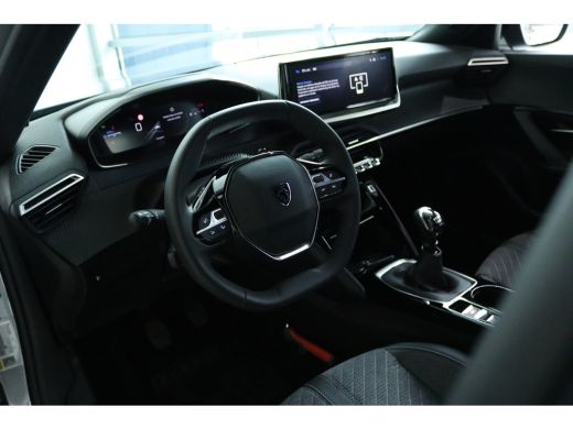 Peugeot 2008 1.2 Turbo 100 Allure | Cruise Control | Navigatie | Keyless | Sensoren | Carplay | Climate | LED ... ActivLease financial lease