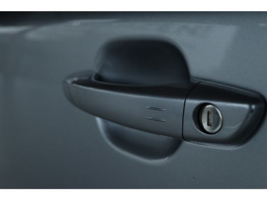 Peugeot 2008 1.2 Turbo 100 Allure | Cruise Control | Navigatie | Keyless | Sensoren | Carplay | Climate | LED ... ActivLease financial lease