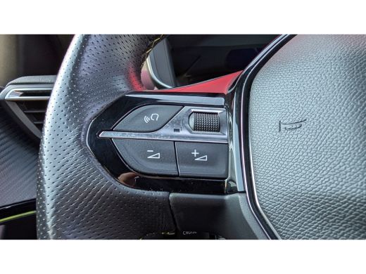 Peugeot 2008 1.2 Turbo GT Pack | Pano-dak | Focal | Alcantara | Navigatie | Climate Control | Adapt. Cruise | ... ActivLease financial lease