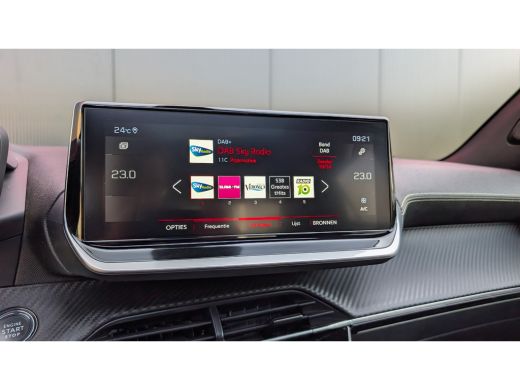 Peugeot 2008 1.2 Turbo GT Pack | Pano-dak | Focal | Alcantara | Navigatie | Climate Control | Adapt. Cruise | ... ActivLease financial lease