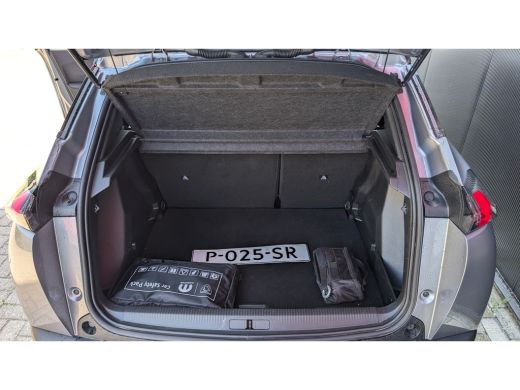 Peugeot 2008 1.2 Turbo GT Pack | Pano-dak | Focal | Alcantara | Navigatie | Climate Control | Adapt. Cruise | ... ActivLease financial lease
