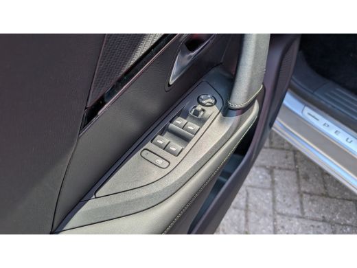 Peugeot 2008 1.2 Turbo GT Pack | Pano-dak | Focal | Alcantara | Navigatie | Climate Control | Adapt. Cruise | ... ActivLease financial lease
