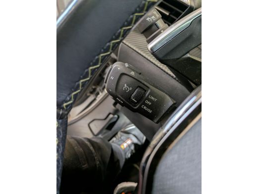 Peugeot 2008 1.2 Turbo GT Pack | Achteruitrijcamera | Airco (automatisch) | Connected services ActivLease financial lease