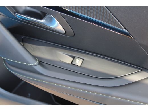 Peugeot 208 1.2 PureTech GT Pack | Navigatie | Camera | Alcantara | Apple carplay | NL auto | 46.500km | All ... ActivLease financial lease