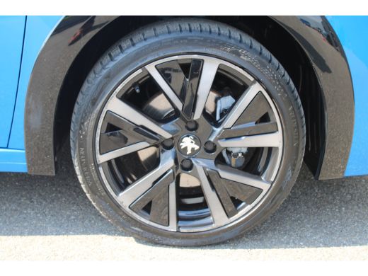 Peugeot 208 1.2 PureTech GT Pack | Navigatie | Camera | Alcantara | Apple carplay | NL auto | 46.500km | All ... ActivLease financial lease