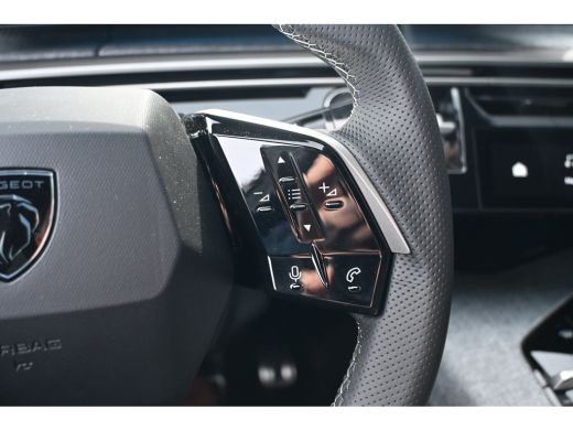 Peugeot 3008 1.6 plug-in Hybrid 195 GT Exclusive DEMO-DEAL! 8 Jaar Garantie! | Schuif-/Kanteldak | 7,4kW Lader... ActivLease financial lease