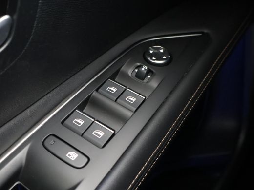 Peugeot 3008 1.6 PLUG-IN HYBRID 225 PK GT + TREKHAAK | ADAPTIVE CRUISE | CAMERA | STOELVERWARMING ActivLease financial lease