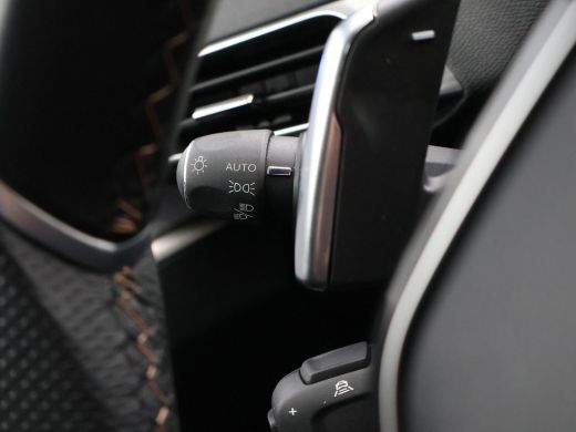 Peugeot 3008 1.6 PLUG-IN HYBRID 225 PK GT + TREKHAAK | ADAPTIVE CRUISE | CAMERA | STOELVERWARMING ActivLease financial lease