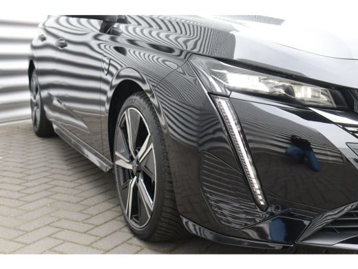 Peugeot 308 1.6 HYBRID 225PK GT PACK AUTOMAAT / NAVI / LEDER / CLIMA / PDC / 18" LMV / CAMERA / KEYLESS / FUL... ActivLease financial lease