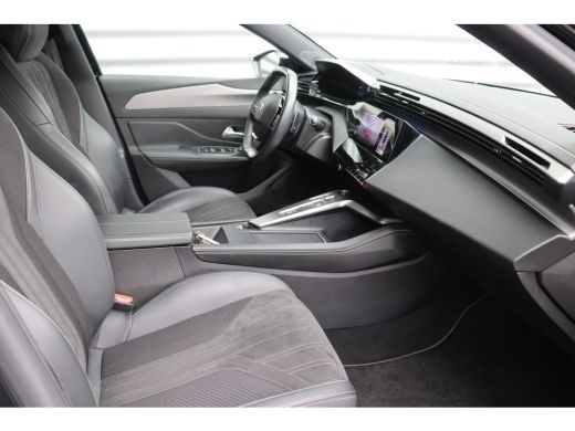 Peugeot 308 1.6 HYBRID 225PK GT PACK AUTOMAAT / NAVI / LEDER / CLIMA / PDC / 18" LMV / CAMERA / KEYLESS / FUL... ActivLease financial lease