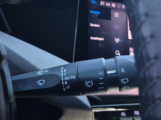 Peugeot 308 SW 1.6 Plug-in Hybrid 180 Allure Adaptive CC | Stoelverwarming | Camera | Parkeersensoren | Full ... ActivLease financial lease