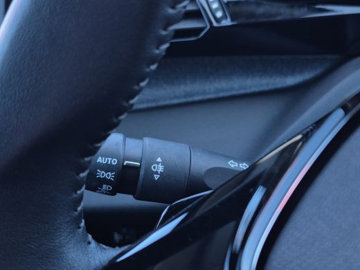 Peugeot 308 SW 1.6 Plug-in Hybrid 180 Allure Adaptive CC | Stoelverwarming | Camera | Parkeersensoren | Full ... ActivLease financial lease