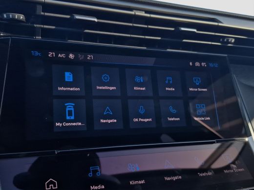 Peugeot 308 SW 1.6 Plug-in Hybrid 180 Allure Adaptive CC | Stoelverwarming | Camera | Parkeersensoren | Full ... ActivLease financial lease