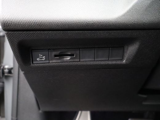 Peugeot 408 1.2 Hybrid 145 e-DCS6 GT | 360 camera | Adaptive Cruise | Stuurverwarming | Apple Carplay/Android... ActivLease financial lease