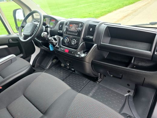 Peugeot Boxer 435 2.2 BlueHDi L4 H3 - 165 Pk - Euro 6 - Airco - ParkeerCamera - Laadklep ActivLease financial lease