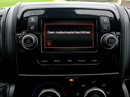 Peugeot Boxer 435 2.2 BlueHDi L4 H3 - 165 Pk - Euro 6 - Airco - ParkeerCamera - Laadklep ActivLease financial lease