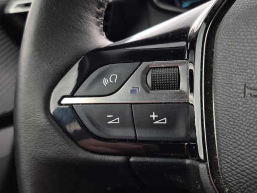 Peugeot e-2008 EV Allure 50 kWh | SoH 91,75% Full LED | Full map navigatie | Parelmoer | Parkeersensoren | Carpl... ActivLease financial lease