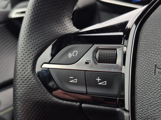 Peugeot e-2008 EV GT 54 kWh Adaptive CC | 3 fase | Camera | Full LED | Keyless | Carplay/android auto | ActivLease financial lease