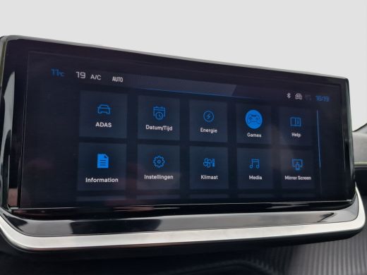 Peugeot e-2008 EV GT 54 kWh Adaptive CC | 3 fase | Camera | Full LED | Keyless | Carplay/android auto | ActivLease financial lease