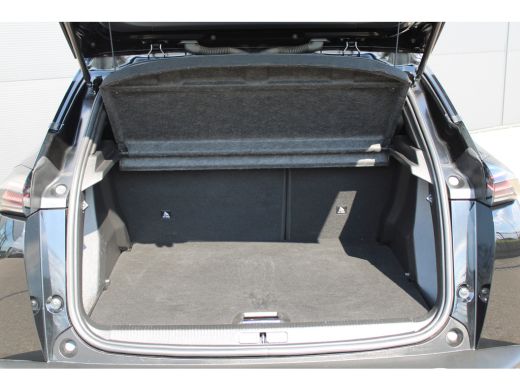 Peugeot e-2008 EV GT 54 kWh | Navigatie | Camera | Fase 3 laden | 18 Inch LMV | Apple carplay | Nieuw model | ActivLease financial lease