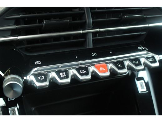 Peugeot e-208 EV Style 51 kWh | Carplay | Camera | Navi | Climate | DAB | LED | Carplay | Camera | Navi | Clima... ActivLease financial lease