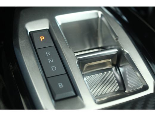 Peugeot e-208 EV Style 51 kWh | Carplay | Camera | Navi | Climate | DAB | LED | Carplay | Camera | Navi | Clima... ActivLease financial lease