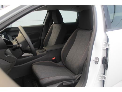 Peugeot e-308 Style EV 54 kWh | Carplay | LED | Adapt. Cruise | PDC A | Climate | 18" LMV | DAB | Carplay | LED... ActivLease financial lease