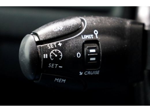 Peugeot Expert 2.0 BlueHDI 180pk Automaat Lang D.C. Airco/Navi/Camera 04-2023 ActivLease financial lease