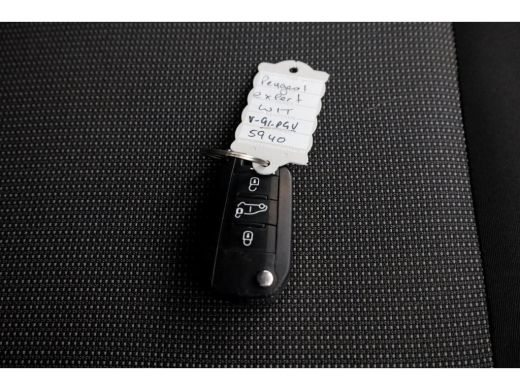 Peugeot Expert 2.0 BlueHDI 180pk Automaat Lang D.C. Airco/Navi/Camera 04-2023 ActivLease financial lease