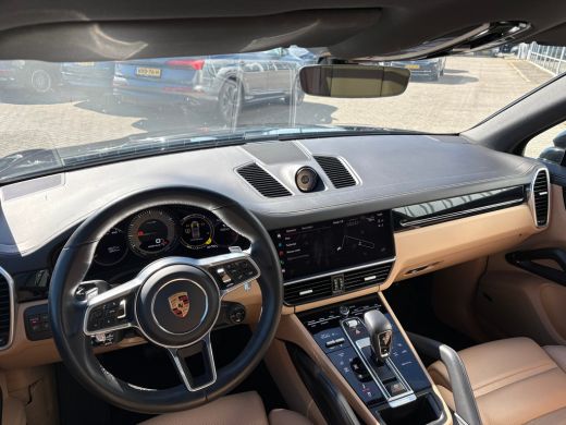 Porsche Cayenne 3.0 E-Hybrid Platinum Edition 464PK | Sport Chrono | Sport Uitlaat | Panorma dak | Vierwiel bestu... ActivLease financial lease