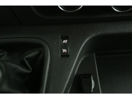 Renault Master 2.3 dCi L2H2 | Koelwagen 0&deg; | Airco | Camera | Cruise | 3 Zits | Koelauto | Trekhaak ActivLease financial lease