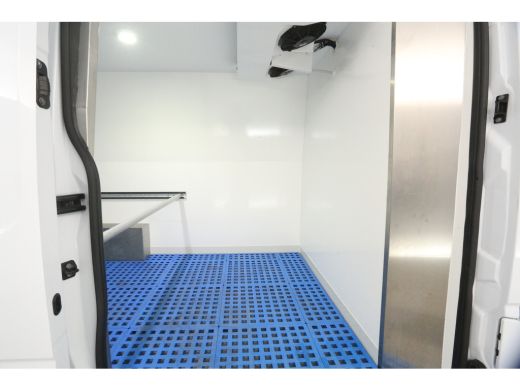 Renault Master 2.3 dCi L2H2 | Koelwagen 0&deg; | Airco | Camera | Cruise | 3 Zits | Koelauto | Trekhaak ActivLease financial lease