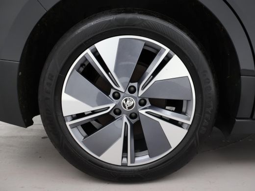 Skoda Enyaq iV 60 + SFEERVERLICHTING | CAMERA | NAVIGATIE | APPLE CARPLAY | ANDROID AUTO | 19 INCH LMV ActivLease financial lease