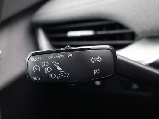 Skoda Enyaq iV 60 + SFEERVERLICHTING | CAMERA | NAVIGATIE | APPLE CARPLAY | ANDROID AUTO | 19 INCH LMV ActivLease financial lease