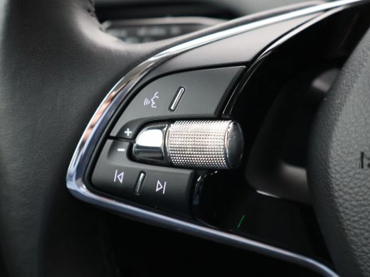 Skoda Enyaq iV 60 + SFEERVERLICHTING | CAMERA | NAVIGATIE | APPLE CARPLAY | ANDROID AUTO | 19 INCH LMV ActivLease financial lease