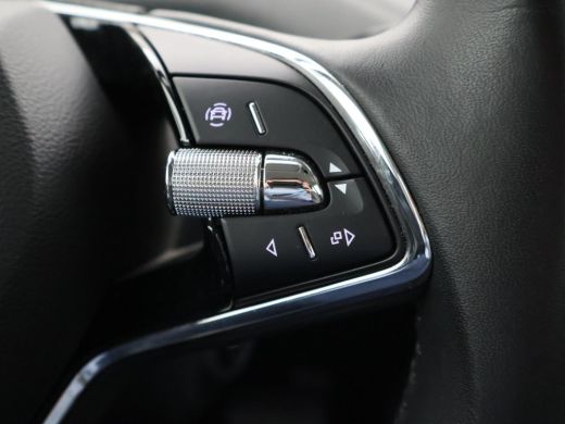 Skoda Enyaq iV 60 + SFEERVERLICHTING | CAMERA | NAVIGATIE | APPLE CARPLAY | ANDROID AUTO | 19 INCH LMV ActivLease financial lease