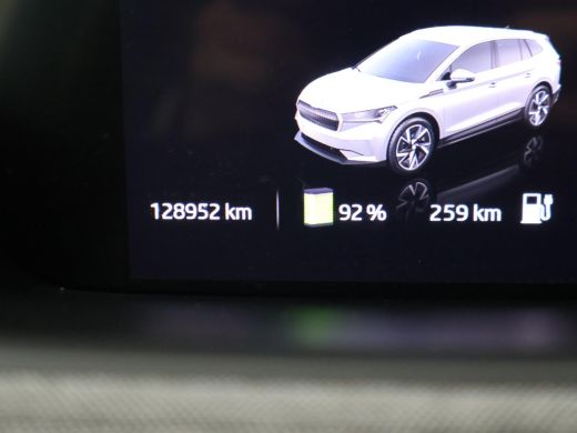 Skoda Enyaq iV 60 + SFEERVERLICHTING | CAMERA | NAVIGATIE | APPLE CARPLAY | ANDROID AUTO | 19 INCH LMV ActivLease financial lease