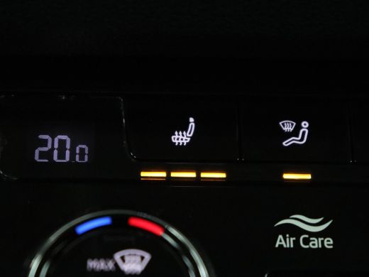 Skoda Karoq 1.5 TSI Business Edition Plus | Stoelverwarming | Trekhaak | Camera | Carplay | Navigatie | Keyle... ActivLease financial lease