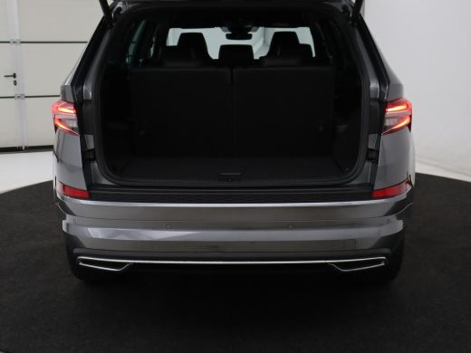 Skoda Kodiaq 1.5 TSI Sportline Business 7 Persoons | Stoelverwarming | Adaptive cruise | Alcantara | Matrix LE... ActivLease financial lease