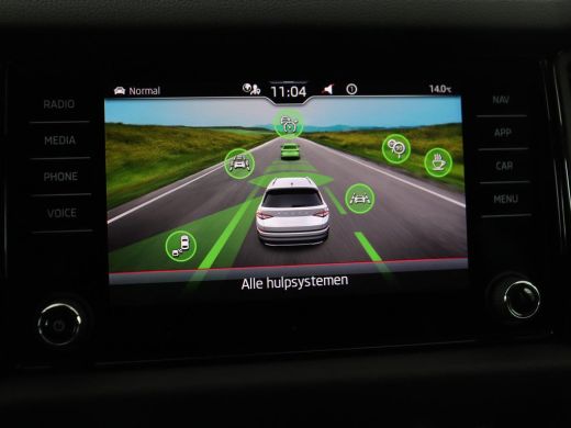 Skoda Kodiaq 1.5 TSI Sportline Business 7 Persoons | Stoelverwarming | Adaptive cruise | Alcantara | Matrix LE... ActivLease financial lease
