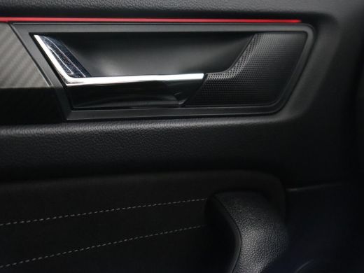 Skoda Kodiaq 1.5 TSI Sportline Business 7 Persoons | Stoelverwarming | Adaptive cruise | Alcantara | Matrix LE... ActivLease financial lease