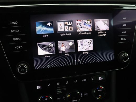 Skoda Superb 1.4 TSI iV Business Edition | 1e eigenaar | Stoelverwarming | Camera | Carplay | Full LED | Navig... ActivLease financial lease