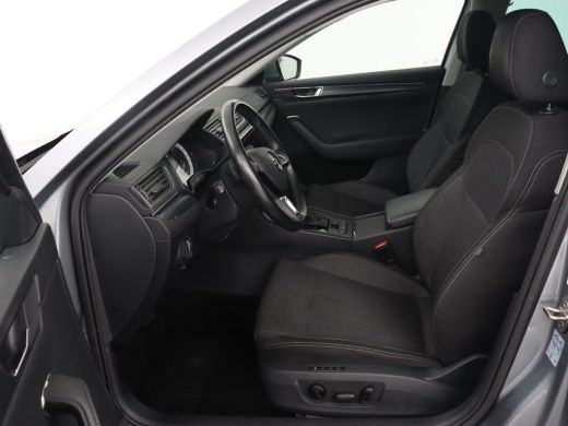 Skoda Superb 1.4 TSI iV Business Edition | 1e eigenaar | Stoelverwarming | Camera | Carplay | Full LED | Navig... ActivLease financial lease